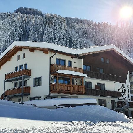 OLYMPIA Privathotel Garni St. Jakob in Defereggen Exterior foto