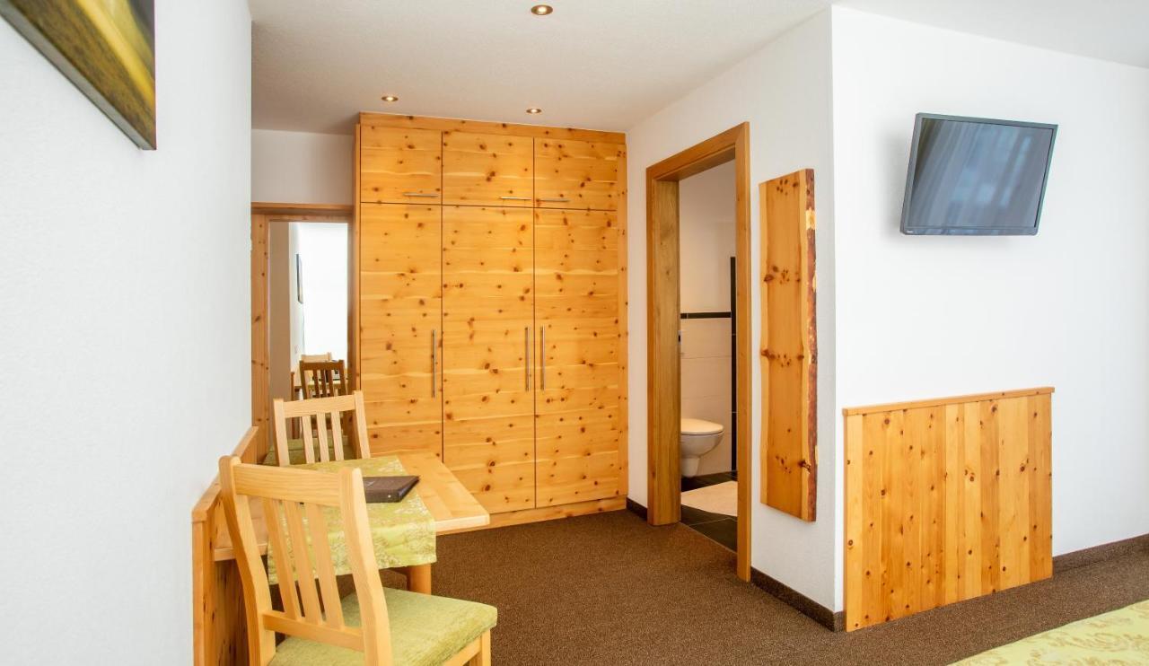 OLYMPIA Privathotel Garni St. Jakob in Defereggen Exterior foto